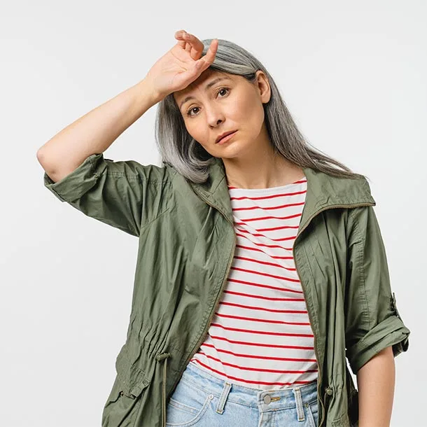 Quels sont les facteurs favorisant la prise de poids pendant la ménopause ?